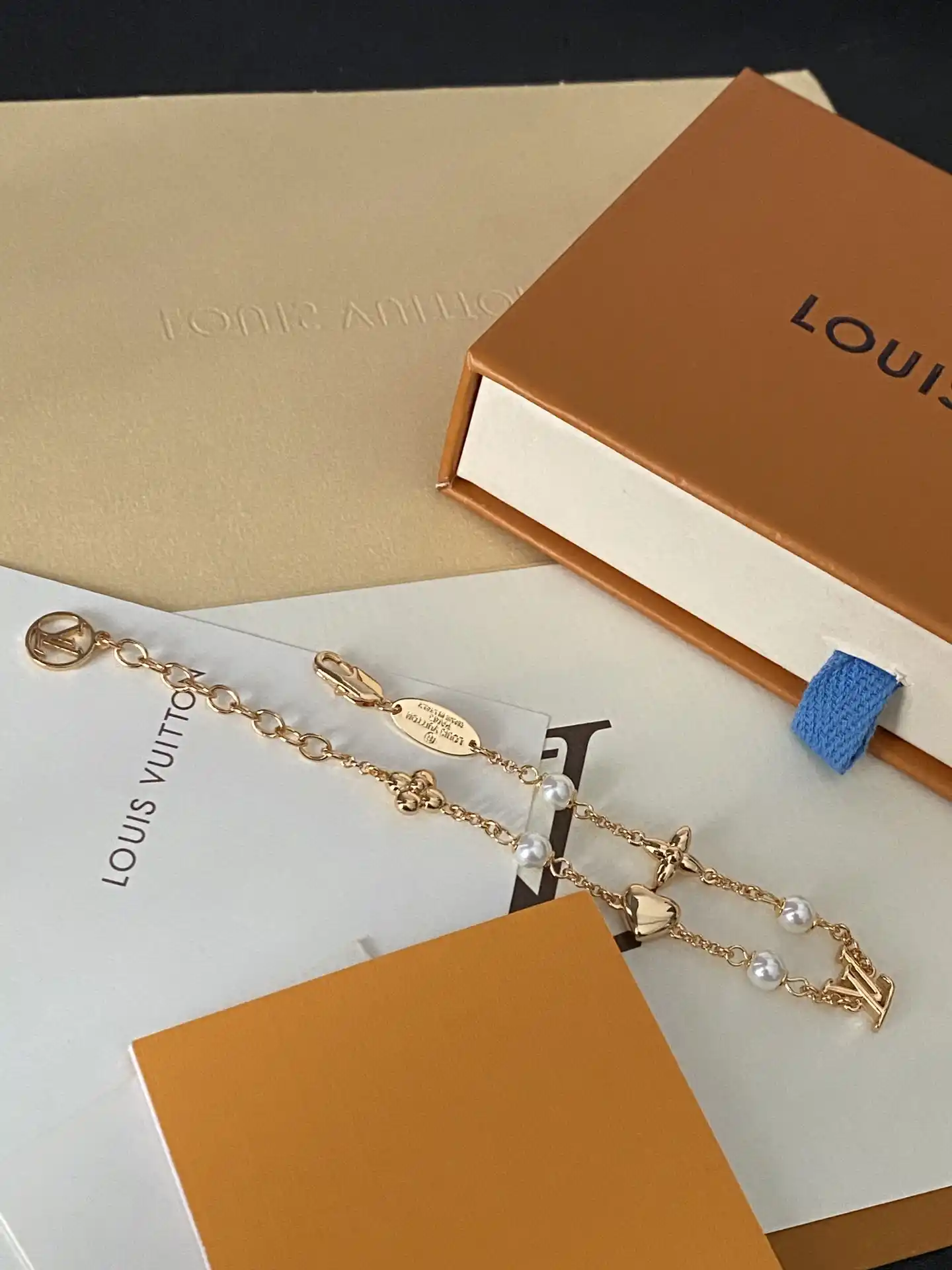 18k Rose gold plated LV bracelet with pearls and charms