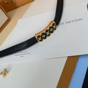 Alternative view of 18k Yellow gold plated LV black strap with lv disk ande loop links