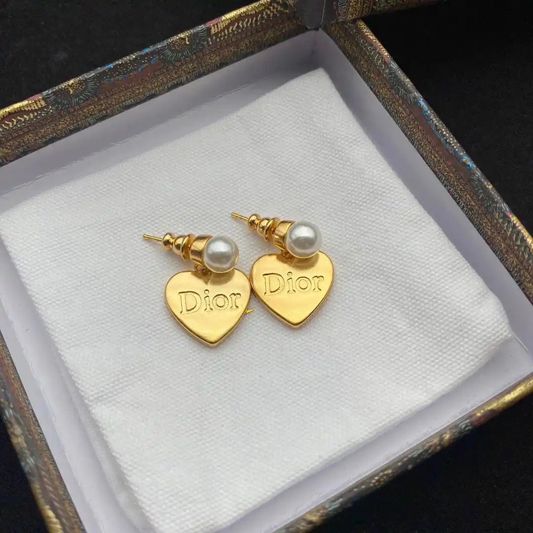 18k Yellow gold plated CD heart drop earrings with pearls