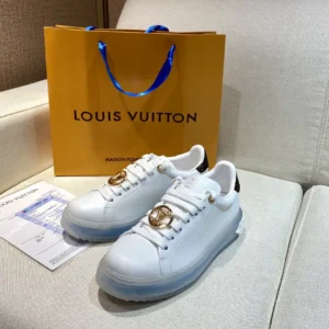 Alternative view of LV White sneakers with logo