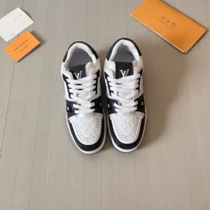 LV Black and white high quality sneakers