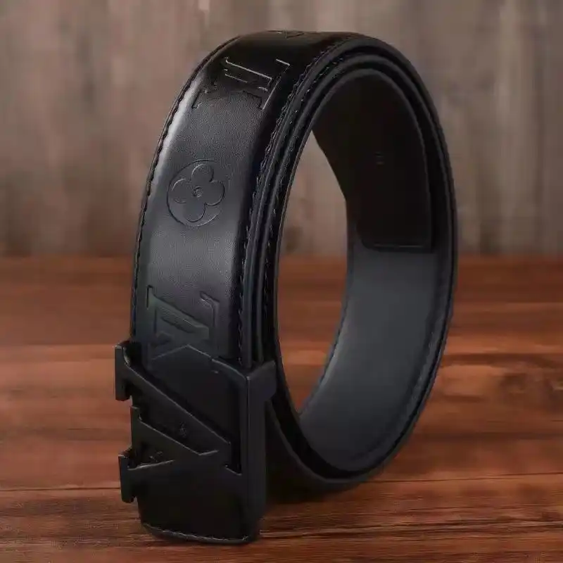LV Belt in black with logo engraved and yellow or white gold or black buckle - Image 5